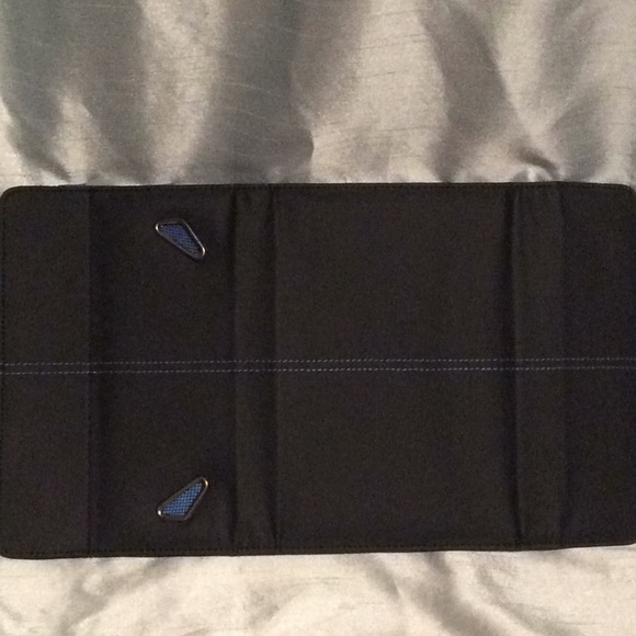 Solo. Tech Booklet, Protects Kindle Fire & Nexus 7 - Picture 6 of 6